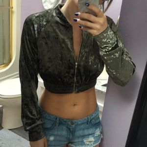 Windsor zip up crop top olive jacket never worn